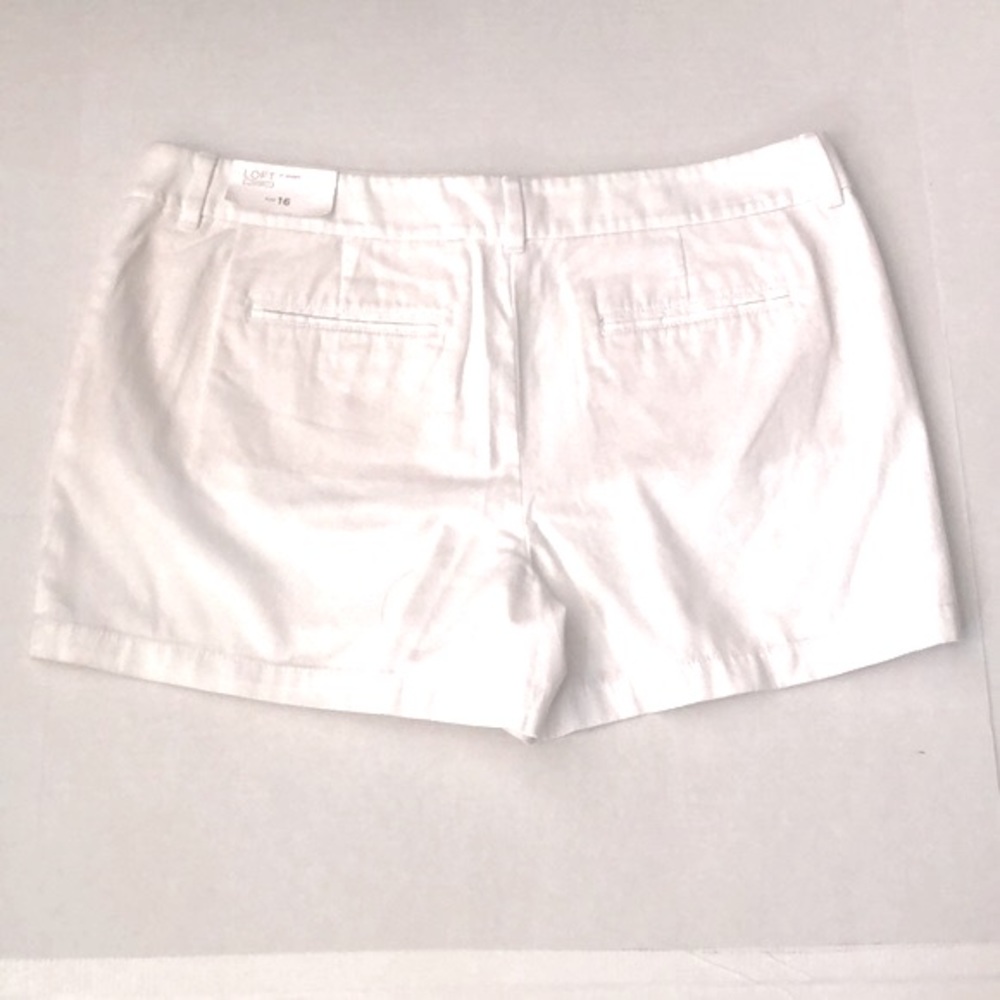 LOFT 4” WHITE SHORT PLUS SIZE/NWT - Picture 9 of 13